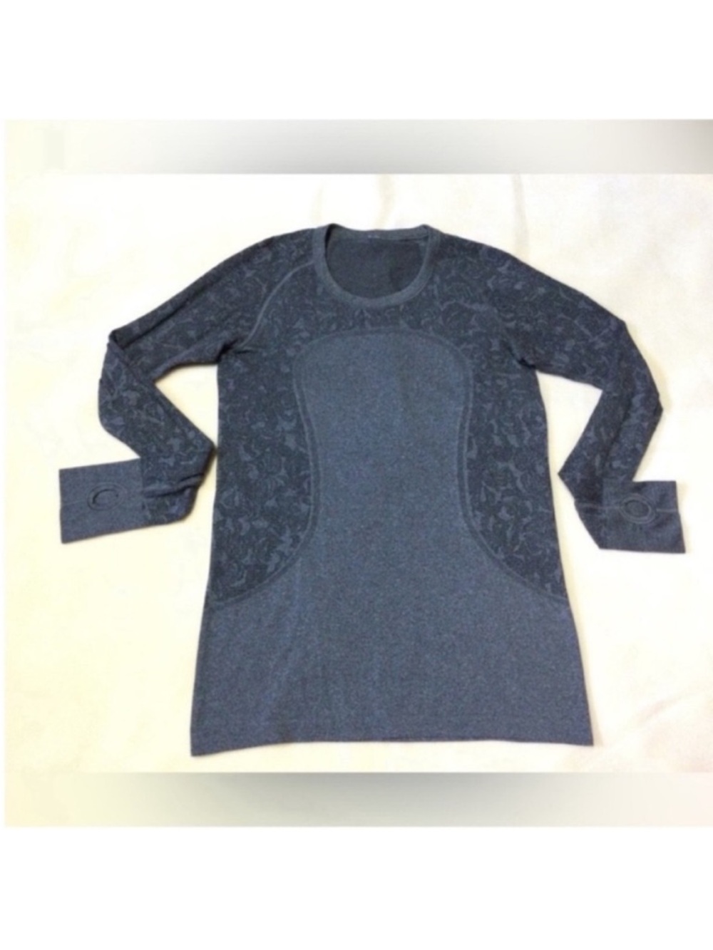 Lululemon Athletica Long
Sleeve